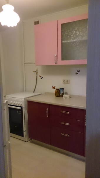 Фото: Добрый день! С мая сдаю 1-комнатную квартиру в Люблино. Адрес - Краснодарская дом 7. Всё необходимое для проживания есть. В 2014 году был капитальный ремонт кухни и ванной. Квартира светлая и уютная. Идеально для одного или двух человек. 25 тыс р. + ку. <br> <br>Агентам просьба не писать.