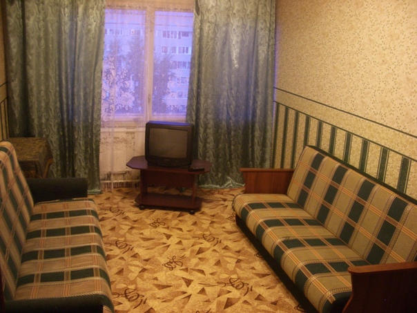м.Гражданский проспект. Собственник. Без комиссии. Сдам в аренду 1-комнатную квартиру одной-двум девушкам, паре или одному парню, без животных, на длительный срок по договору. СПБ, ул. Черкасова, д.10, кор. 1. До метро Гражданский проспект 7 минут пешком, рядом выезд на КАД, гипермаркеты Лента, Окей, Карусель, К-раута, тихий, зелёный двор. <br>Из мебели: 2 полутороспальных дивана, шкаф-стенка, компьютерный стол и стул. Техника: плита, холодильник, стир.машина, микроволновка, телевизор, пылесос. Удобная гардеробная, большая кладовая, например для хранения колёс. Интернет, wi-fi. 19000+К/У залог 10000, можно разбить на 2 месяца. АГЕНТАМ НЕ БЕСПОКОИТЬ 8 931 206 80 26 - фото Фото: м.Гражданский проспект. Собственник. Без комиссии. Сдам в аренду 1-комнатную квартиру одной-двум девушкам, паре или одному парню, без животных, на длительный срок по договору. СПБ, ул. Черкасова, д.10, кор. 1. До метро Гражданский проспект 7 минут пешком, рядом выезд на КАД, гипермаркеты Лента, Окей, Карусель, К-раута, тихий, зелёный двор. <br>Из мебели: 2 полутороспальных дивана, шкаф-стенка, компьютерный стол и стул. Техника: плита, холодильник, стир.машина, микроволновка, телевизор, пылесос. Удобная гардеробная, большая кладовая, например для хранения колёс. Интернет, wi-fi. 19000+К/У залог 10000, можно разбить на 2 месяца. АГЕНТАМ НЕ БЕСПОКОИТЬ 8 931 206 80 26