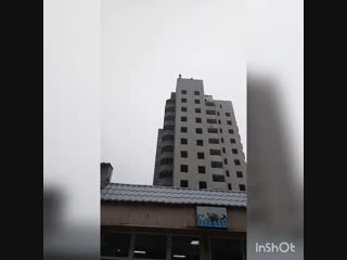 В Донецке подросток спрыгнул с 14-ти этажки.