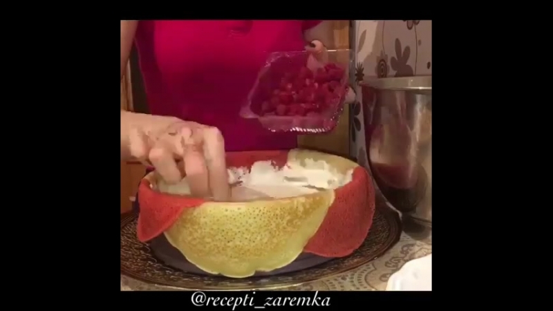 блинный торт с ягодами