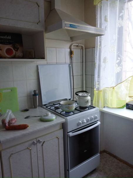 Фото: СРОЧНО! Сдается комната в 2х комнатной квартире. БАБУШКИНСКИЙ РАЙОН. <br>7 минут ходьбы от метро. Цена 17,5 тыс плюс к.у. Залог 17,5 тыс. Только славяне. Женщина, девушка.