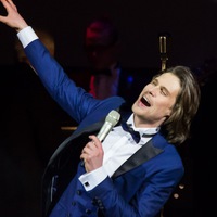 Антон Авдеев