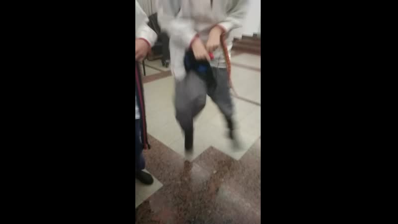 VID_20190421_211433.mp4