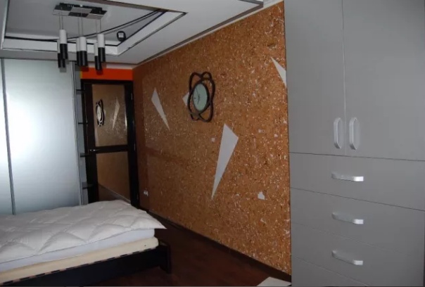 Сдам на Новый Год свою VIP-квартиру(2к)<br>Сдам посуточно,возможно на длительный срок свои VIP-2х комнатные апартаменты 80 кв.м. с эксклюзивным авторским ремонтом: кухня-студия 40 кв.м.; ванная комната с окном 13 кв.м.; уютная большая спальня.<br>Здесь есть всё самое современное: TV 55 дюймов; кондиционер Mitsubishi; лоссней Mitsubishi Electric (подача очищенного воздуха); обратный осмос (очиститель воды для питья); холодильник Gorenje; морозильная камера; стиральная машина Electrolux и т.д. В ванной комнате есть душ и джакузи Ravak. В спальне стоит современная двухспальная кровать из дерева с латексным Memory матрасом. Так же есть тренажёр для занятия спортом. В ремонте использовались только натуральные экологически-чистые материалы: пробка, латексная краска и т.п.<br>Здесь Вы можете почувствовать себя в полном комфорте и настоящем домашнем уюте.<br>По всем вопросам пишите в личку. - фото Фото: Сдам на Новый Год свою VIP-квартиру(2к)<br>Сдам посуточно,возможно на длительный срок свои VIP-2х комнатные апартаменты 80 кв.м. с эксклюзивным авторским ремонтом: кухня-студия 40 кв.м.; ванная комната с окном 13 кв.м.; уютная большая спальня.<br>Здесь есть всё самое современное: TV 55 дюймов; кондиционер Mitsubishi; лоссней Mitsubishi Electric (подача очищенного воздуха); обратный осмос (очиститель воды для питья); холодильник Gorenje; морозильная камера; стиральная машина Electrolux и т.д. В ванной комнате есть душ и джакузи Ravak. В спальне стоит современная двухспальная кровать из дерева с латексным Memory матрасом. Так же есть тренажёр для занятия спортом. В ремонте использовались только натуральные экологически-чистые материалы: пробка, латексная краска и т.п.<br>Здесь Вы можете почувствовать себя в полном комфорте и настоящем домашнем уюте.<br>По всем вопросам пишите в личку.