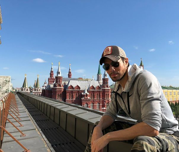 Энрике Иглесиас признался, что он 