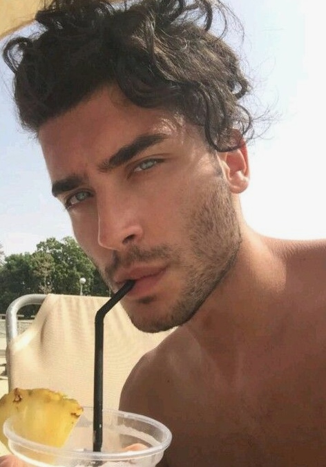 https://pp.userapi.com/c846524/v846524779/a623e/C1piyQwlaBg.jpg