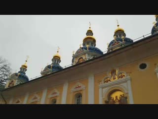 А вот вам обещанный фильм о моем вчерашнем посещении Псково-Печерского монастыря.