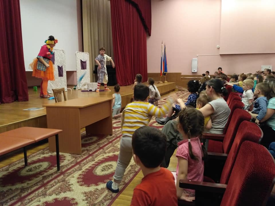 Благотворительная музыкальная сказка "МойДоДыр"