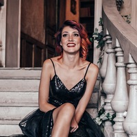 Елена Любомирова