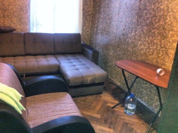 Продам комнату 14,7 м2 в 5-к коммунальной квартире в центре от собственника(документы есть), 28 мин пешком от метро сенная, 2,3 км, 15 минут транспортом до м. Нарвской и 10 минут до м. Сенная. <br>Коридор широкий. Кухня большая квадратная. Ванна и туалет раздельные. Окна во двор . Лестница широкая. Рядом все необходимые магазины, сквер,река Пряжка. Строят метро Театральная. документы все собраны, готова к продаже...отказы готовы 1250000 - фото Фото: Продам комнату 14,7 м2 в 5-к коммунальной квартире в центре от собственника(документы есть), 28 мин пешком от метро сенная, 2,3 км, 15 минут транспортом до м. Нарвской и 10 минут до м. Сенная. <br>Коридор широкий. Кухня большая квадратная. Ванна и туалет раздельные. Окна во двор . Лестница широкая. Рядом все необходимые магазины, сквер,река Пряжка. Строят метро Театральная. документы все собраны, готова к продаже...отказы готовы 1250000