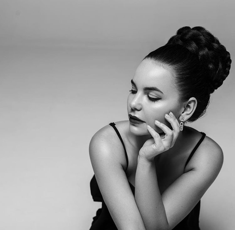 Rozhden Anusi - Galina Prystash - Bachelor Ukraine - Updates - Discussion - Page 5 0oJag-XxtJA