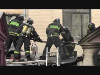 Ликвидация пожара на кровле административного здания на ул. Покровка.