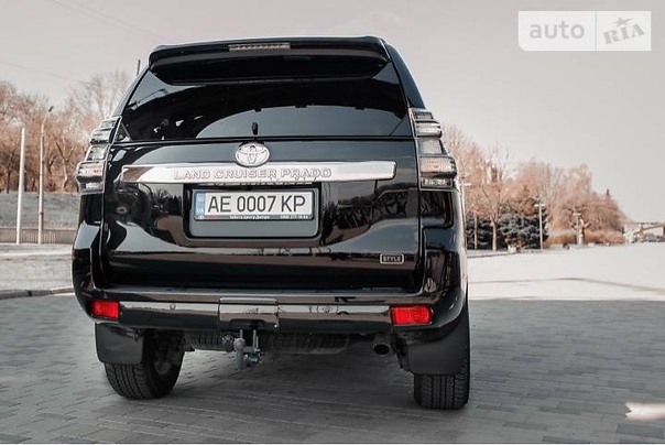 Трехколесный бмв автомобиль