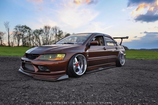 Mitsubishi Lancer Evo IX 