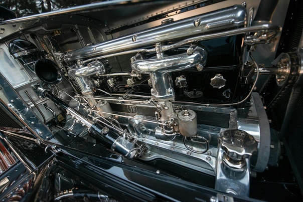 Очень редкие : 1927 Isotta Fraschini 8A S Roadster Класс: luxury car Тип кузова: 2-door roadster Двигатель: I8 7.4 L Мощность: 120 л.с. КПП: МКПП-3 Привод: задний Компоновка: переднемоторная Тип