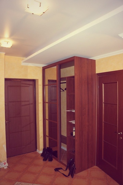 Фото: Адрес: Большие каменщики 2, Таганская - 50 м <br>Цена: 26000 рублей. (плюс комиссия от агенства 13 т.р.) <br>Сдается отличная 2-х комнатная квартира в хорошем районе города, в 50 метрах от дома есть ветка метро 