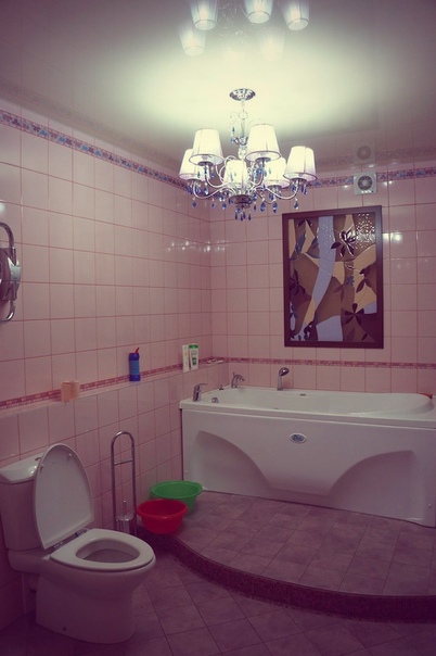 Фото: Адрес: Большие каменщики 2, Таганская - 50 м <br>Цена: 26000 рублей. (плюс комиссия от агенства 13 т.р.) <br>Сдается отличная 2-х комнатная квартира в хорошем районе города, в 50 метрах от дома есть ветка метро 