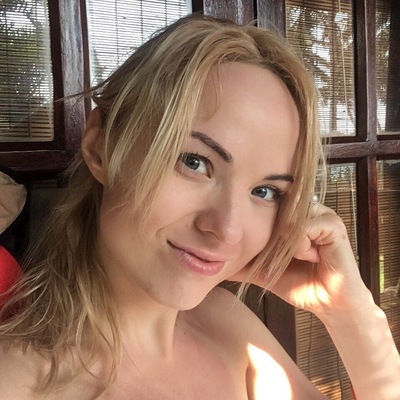 Юлия Солнцева