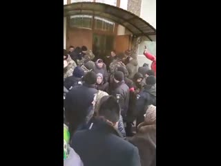 Правый сектор захват храма УПЦ