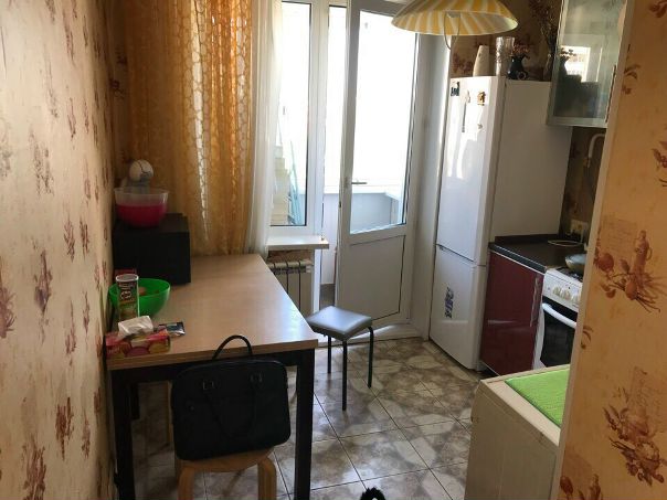 Сдам изолированную комнату 18м2 в снимаемой мной 2х комнатной квартире. В пешей доступности от м.Щелковская.<br>Косметический ремонт. <br>Стоимость: 15 000руб. Все включено. - фото Фото: Сдам изолированную комнату 18м2 в снимаемой мной 2х комнатной квартире. В пешей доступности от м.Щелковская.<br>Косметический ремонт. <br>Стоимость: 15 000руб. Все включено.