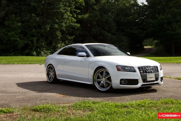 Audi S5 на дисках vossen