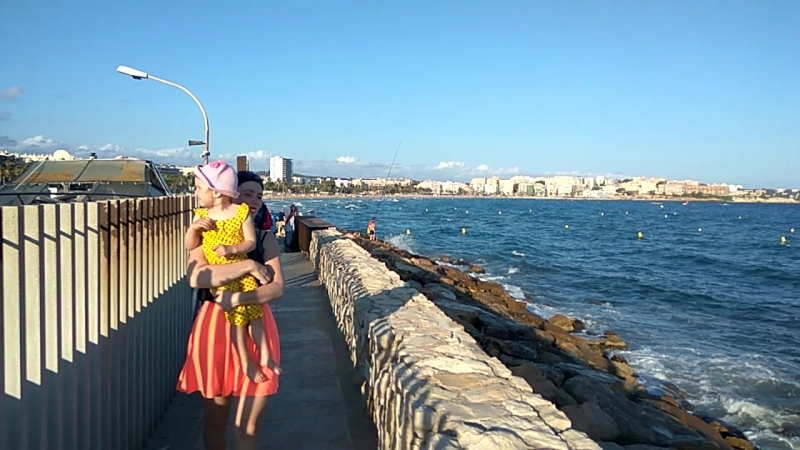 VID_20180705_200506.mp4