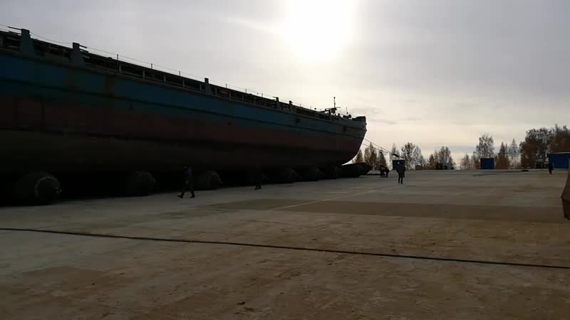 Поднят на берег Волго Дон