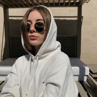 Даша Попова