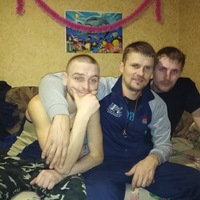 Максим Попов