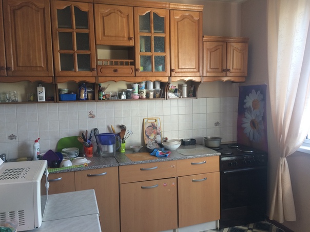 Фото: Ищу соседку в комнату,7 мин от метро Братиславская ,9 тыс в месяц+ 9тыс залог (можно разбить на 2 мес).Субаренда.Личная жизнь,пожалуйста, вне дома. Два раздельных спальных места,я сплю на кресле без проблем.Шкафы есть в прихожей,если у вас много вещей <br>Квартира 3комнатная,соседи- семейные пары,все спокойные с разным графиком работы.Связь через Личные сообщения,страница только для сдачи комнаты.
