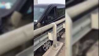 ДТП в Сочи на мосту через реку Аше. Спрыгнул с моста в Сочи после ДТП 29.05.18