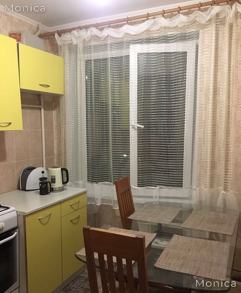 Сдаётся комната в 3-х комнатной квартире, в двух других живет сын с матерью, которые очень часто отсутствуют в Москве! Квартира чистая, аккуратная, все условия, 2 минуты пешком от метро Профсоюзная. Стоимость 20 тыс., к/у включены. Только для одной девушки!<br>Без комиссии!<br>Подробнее на - фото Фото: Сдаётся комната в 3-х комнатной квартире, в двух других живет сын с матерью, которые очень часто отсутствуют в Москве! Квартира чистая, аккуратная, все условия, 2 минуты пешком от метро Профсоюзная. Стоимость 20 тыс., к/у включены. Только для одной девушки!<br>Без комиссии!<br>Подробнее на