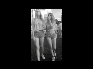 Teen friends , Cameltoe | Candid , Молоденькие, сексуальный