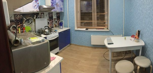 Фото: Сдаётся комната в двух комнатной квартире, на длительный срок. Ближайшая станция метро Домодедовская, транспортом от метро 10-15 мин по портовской трассе в сторону аэропорта Домодедово, посёлок Чурилково д 2, 5 этаж. <br>Во второй комнате живет девушка 27 лет. <br>Все необходимое для проживания есть.<br>Оплата 12 000р, счетчики включены. Можно молодую пару. Строго без животных. По всем вопросам звоните. 89099988556 <br><br>