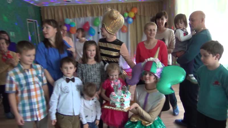 Именинный торт от куколок Лол!