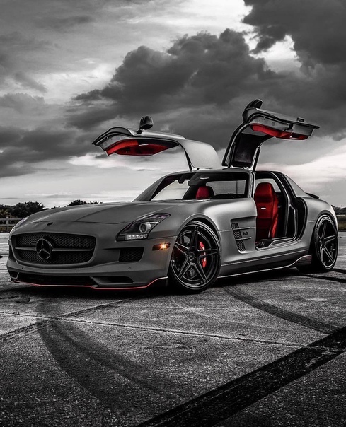 Mercedes-Benz SLS AMG