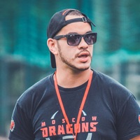 Олег Саруханов