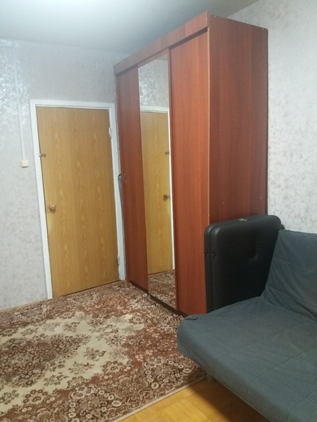 Без посредников! Сдается комната в 2х комнатной квартире с 15 февраля, парню славянской внешности, платежеспособному. Без вредных привычек. <br><br>Метро Боровское шоссе. До метро 3 минуты пешком (400 м). <br><br>Квартира чистая, уютная, сделан косметический ремонт.<br><br>Во второй комнате живу я один. Без вредных привычек, занимаюсь спортом. Увлекаюсь фотографией, интернет-маркетингом.<br><br> Если вы цените спокойствие, уют и порядок, то Фото: Без посредников! Сдается комната в 2х комнатной квартире с 15 февраля, парню славянской внешности, платежеспособному. Без вредных привычек. <br><br>Метро Боровское шоссе. До метро 3 минуты пешком (400 м). <br><br>Квартира чистая, уютная, сделан косметический ремонт.<br><br>Во второй комнате живу я один. Без вредных привычек, занимаюсь спортом. Увлекаюсь фотографией, интернет-маркетингом.<br><br> Если вы цените спокойствие, уют и порядок, то