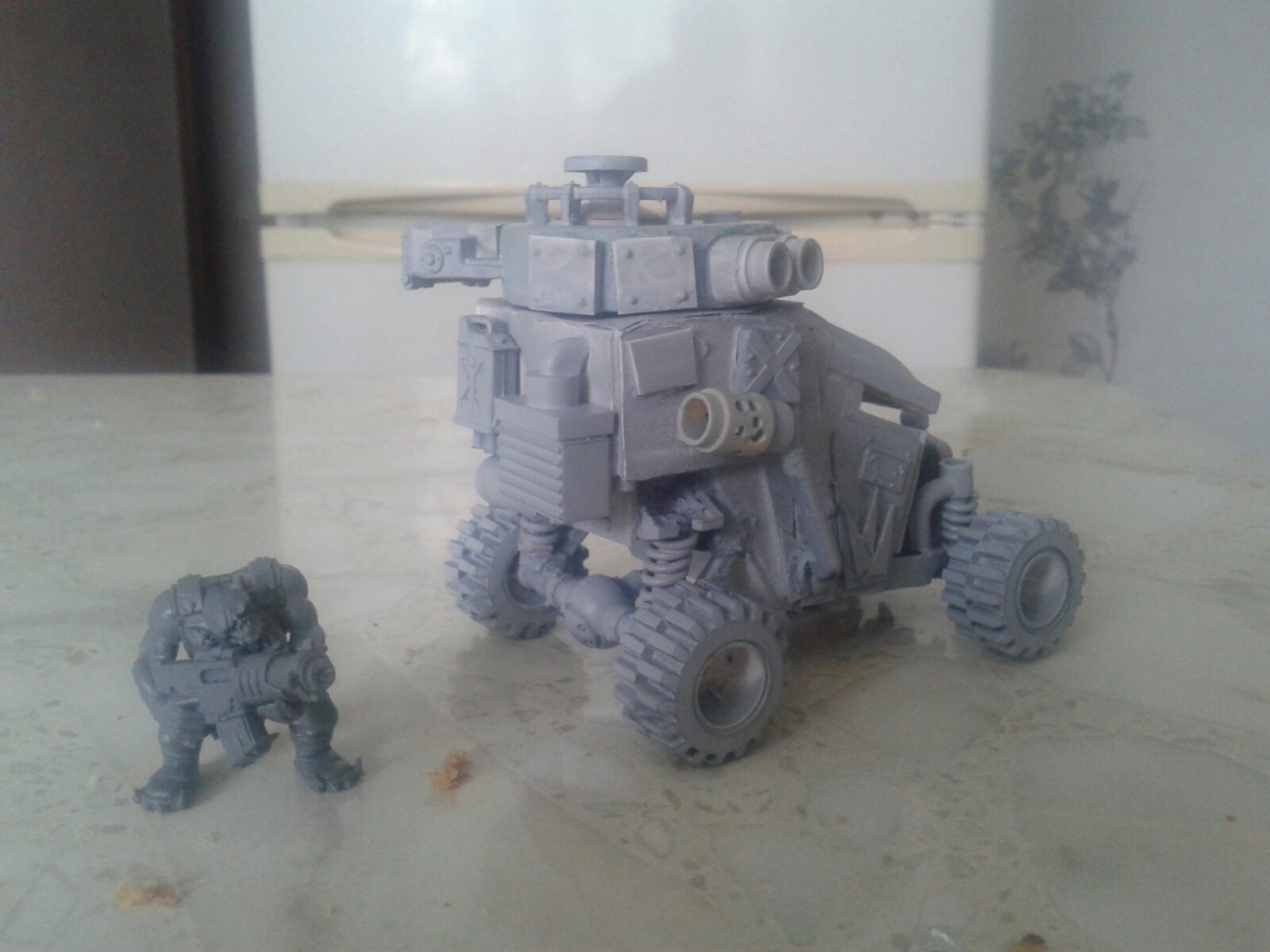 lxzJutR71-g.jpg