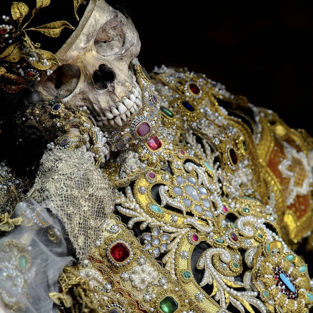 Украшенные драгоценностями скелеты святых. Самая большая подборка (46 фото)