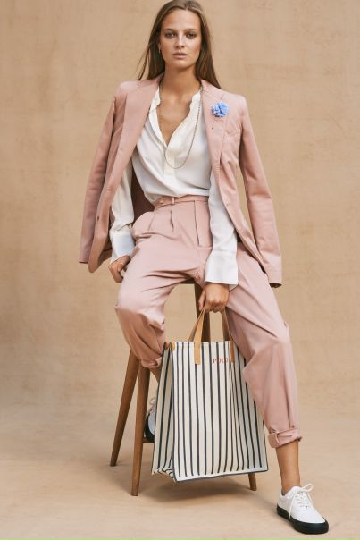 SPRING 2019 READY-TO-WEAR 