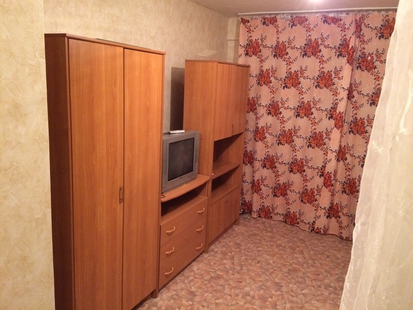 Сниму гостинку роща. Воронова гостинки. Совдеповская гостинка. Гостинки на устиновича красноярск. Гостинки на джамбульской.