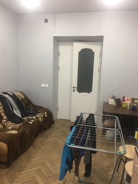 Сдам с 1 ноября 2018 комнату в 3-х комнатой квартире ,одному человеку без детей и животных.(только русский )<br>Комната 19м (из мебели -2 дивана ,шкаф ,комод,стол,телевизор )<br>11т +ку(2500),оплата за первый и последний месяц <br>В квартире проживает три взрослых человека и ребёнок <br>Просмотр по договоренности<br>Звоните или пишите в личку отвечу на все вопросы <br>Собственник <br>89112979785 <br>Ул Двинская д10<br>м Нарвская Балтийская - фото Фото: Сдам с 1 ноября 2018 комнату в 3-х комнатой квартире ,одному человеку без детей и животных.(только русский )<br>Комната 19м (из мебели -2 дивана ,шкаф ,комод,стол,телевизор )<br>11т +ку(2500),оплата за первый и последний месяц <br>В квартире проживает три взрослых человека и ребёнок <br>Просмотр по договоренности<br>Звоните или пишите в личку отвечу на все вопросы <br>Собственник <br>89112979785 <br>Ул Двинская д10<br>м Нарвская Балтийская