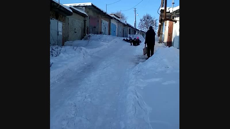 VID_28040809_143346_774.mp4