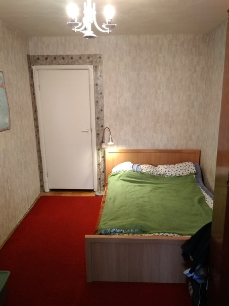 Отличный вариант для одного человека! <br>Сдаётся изолированная комната в трёшке. От м Домодедовская 7 мин пешком дворами. От м Орехово 10 мин пешком. Адрес Шипиловский проезд 59к3. <br>От парка Царицыно 10 мин пешком. Соседи - семейная пара 27 лет и молодой человек. В комнате двуспальная кровать и шкаф. Комната имеет выход на балкон. В квартире есть стиралка, микроволновка и всё необходимое для нормальной жизни. Доп фото могу выслать в личку при заинтересованности. Ищем адекватного человека с постоянной работой который понимает что такое личное пространство и не стремится его нарушить. Цена 15000+1500 (ку и интернет). Залог 15 000 возвращается когда будете съезжать.<br> Белых - фото Фото: Отличный вариант для одного человека! <br>Сдаётся изолированная комната в трёшке. От м Домодедовская 7 мин пешком дворами. От м Орехово 10 мин пешком. Адрес Шипиловский проезд 59к3. <br>От парка Царицыно 10 мин пешком. Соседи - семейная пара 27 лет и молодой человек. В комнате двуспальная кровать и шкаф. Комната имеет выход на балкон. В квартире есть стиралка, микроволновка и всё необходимое для нормальной жизни. Доп фото могу выслать в личку при заинтересованности. Ищем адекватного человека с постоянной работой который понимает что такое личное пространство и не стремится его нарушить. Цена 15000+1500 (ку и интернет). Залог 15 000 возвращается когда будете съезжать.<br> Белых