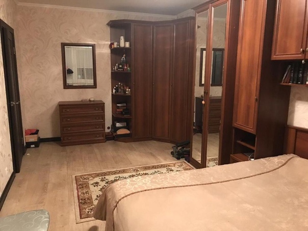 Сдаётся КОМНАТА на не известный СРОК. Минимум от месяца!!<br>для Мусульманки или кавказской национальности.<br>Предложение только для ЖЕНСКОГО пола.<br>БЕЗ МУЖЧИН ВООБЩЕ!!! <br> <br>Комната, со всем необходимым. Находятся между станциями Бабушкинская и Отрадное. Пешком мин.20-25 А на транспорте несколько остановок, автобусы и маршрутки идут часто и много. Остановка возле дома. Рядом большой парк и хорошо развитая инфраструктура. <br> <br>Квартира большая, есть абсолютно все для комфортной жизни, холодильник, стиралка, много шкафов! <br>4х комнатная, в квартире 2е девушки, мама, сын. <br>Оплата 15т.р. Все включено!! (свет, вода, консъерж, вай-фай) Дома всегда чисто, тихо, мирно и всё просто. Все заняты своими делами!<br><br>ОПЛАТА БЕЗ ЗАЛОГОВ И АГЕНТСКИХ КОМИССИЙ!!!<br><br>По вопросам 89602253661 - фото Фото: Сдаётся КОМНАТА на не известный СРОК. Минимум от месяца!!<br>для Мусульманки или кавказской национальности.<br>Предложение только для ЖЕНСКОГО пола.<br>БЕЗ МУЖЧИН ВООБЩЕ!!! <br> <br>Комната, со всем необходимым. Находятся между станциями Бабушкинская и Отрадное. Пешком мин.20-25 А на транспорте несколько остановок, автобусы и маршрутки идут часто и много. Остановка возле дома. Рядом большой парк и хорошо развитая инфраструктура. <br> <br>Квартира большая, есть абсолютно все для комфортной жизни, холодильник, стиралка, много шкафов! <br>4х комнатная, в квартире 2е девушки, мама, сын. <br>Оплата 15т.р. Все включено!! (свет, вода, консъерж, вай-фай) Дома всегда чисто, тихо, мирно и всё просто. Все заняты своими делами!<br><br>ОПЛАТА БЕЗ ЗАЛОГОВ И АГЕНТСКИХ КОМИССИЙ!!!<br><br>По вопросам 89602253661