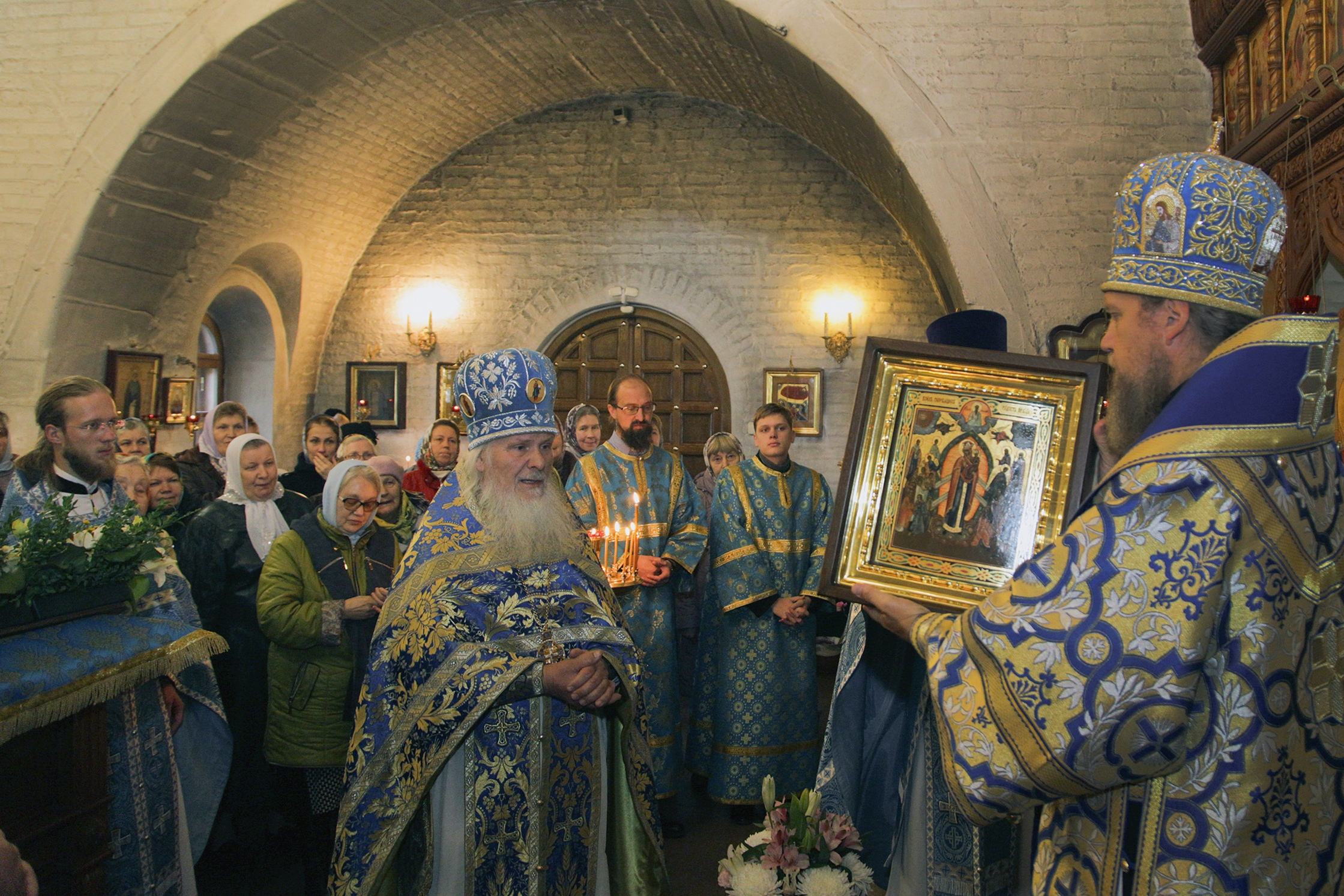 Епископ Домодедовский Иоанн возглавил богослужение в храме-часовне иконы Божией Матери "Всех скорбящих Радость" в Печатниках