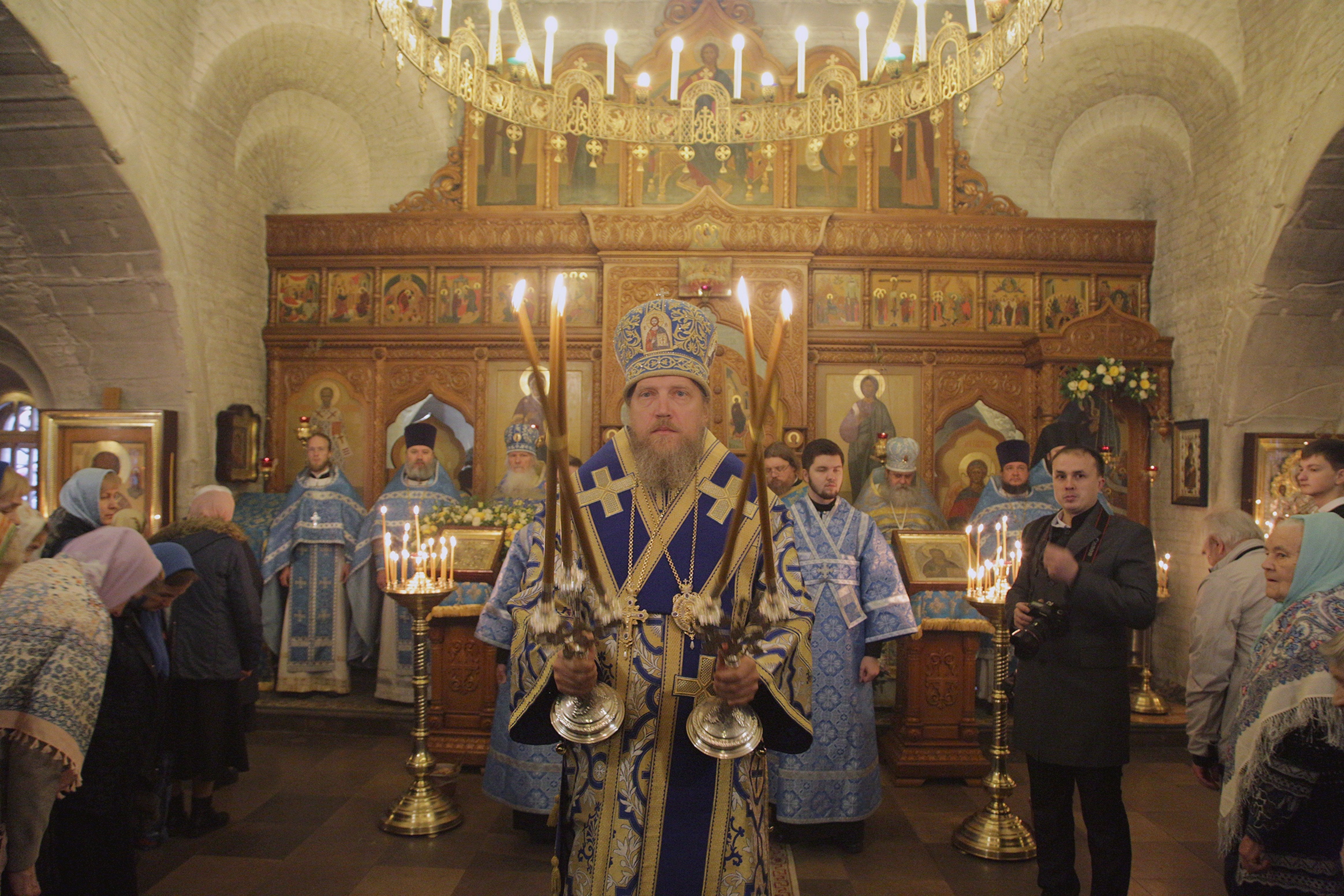 Епископ Домодедовский Иоанн возглавил богослужение в храме-часовне иконы Божией Матери "Всех скорбящих Радость" в Печатниках