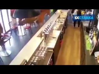 1xСтавка: Гол ЦСКА Реалу в одном из баров Москвы.