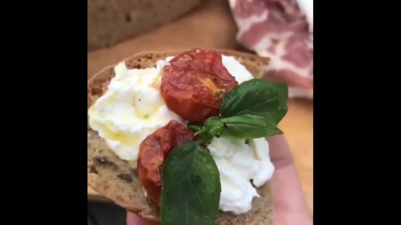 Pane, amore e tanta Burrata ❤️